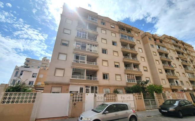 Resale - Apartment -
Torrevieja - Nueva Torrevieja