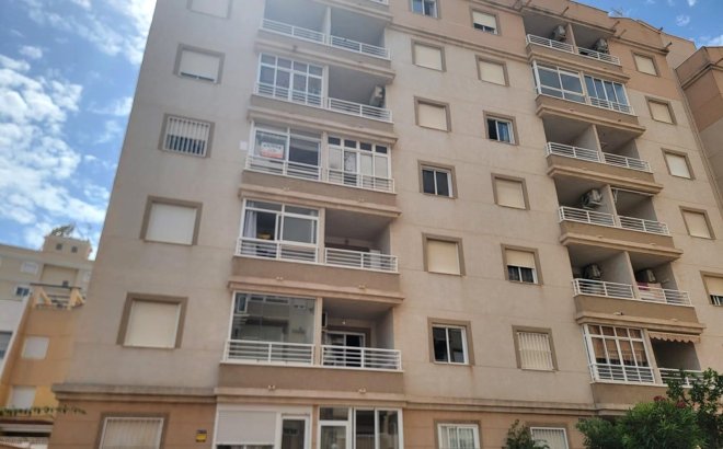 Resale - Apartment -
Torrevieja - Nueva Torrevieja