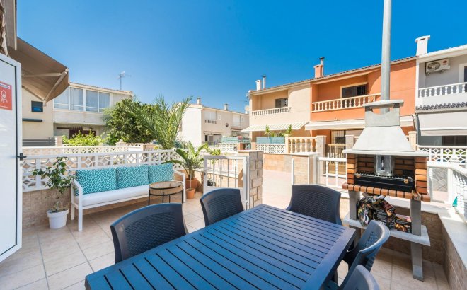 Resale - Dúplex -
Torrevieja - Playa De Los Naufragos