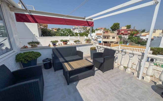 Herverkoop - Town House -
Torrevieja - Costa Blanca