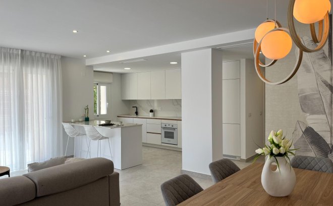 Resale - Apartment -
Torrevieja - Aguas Nuevas