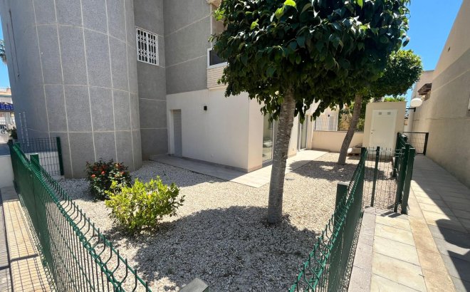 Resale - Apartment -
Torrevieja - Aguas Nuevas