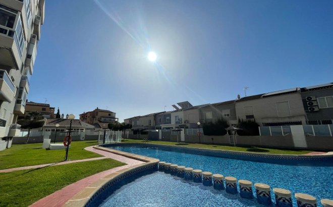 Resale - Apartment -
Torrevieja - Aguas Nuevas