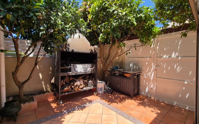 Resale - Town House -
Torrevieja - Costa Blanca