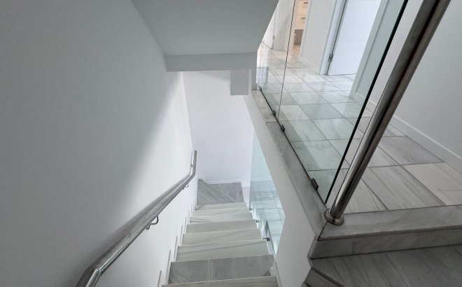 Revente - Semi Detached -
Torrevieja - Costa Blanca