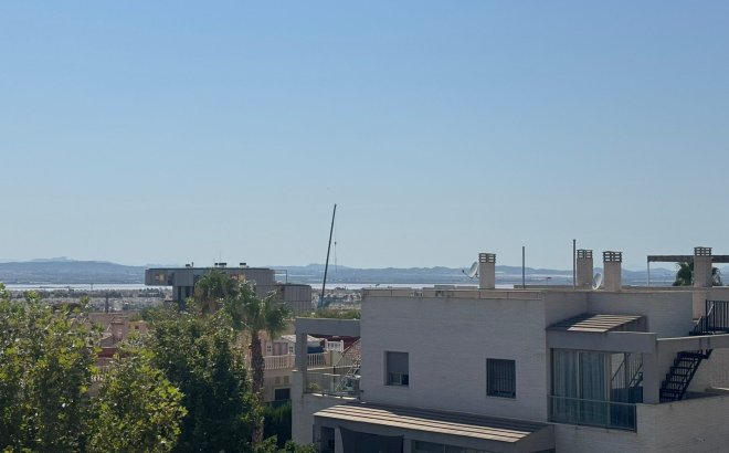 Revente - Semi Detached -
Torrevieja - Costa Blanca