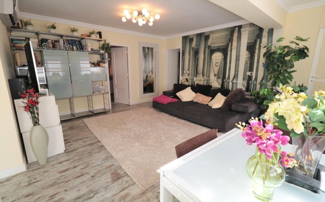 Resale - Penthouse -
Torrevieja - Playa De Los Naufragos