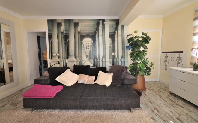 Resale - Penthouse -
Torrevieja - Playa De Los Naufragos