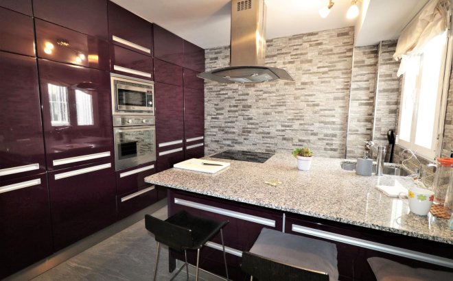 Resale - Penthouse -
Torrevieja - Playa De Los Naufragos