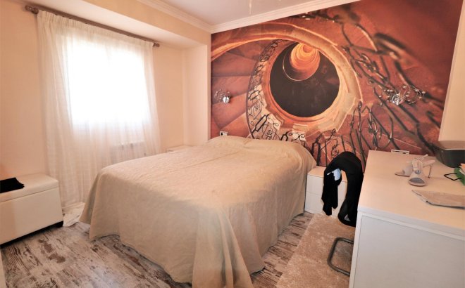 Resale - Penthouse -
Torrevieja - Playa De Los Naufragos