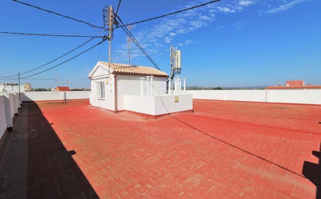 Resale - Penthouse -
Torrevieja - Playa De Los Naufragos