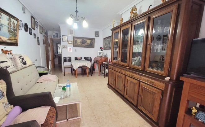 Resale - Apartment -
Torrevieja - Centro