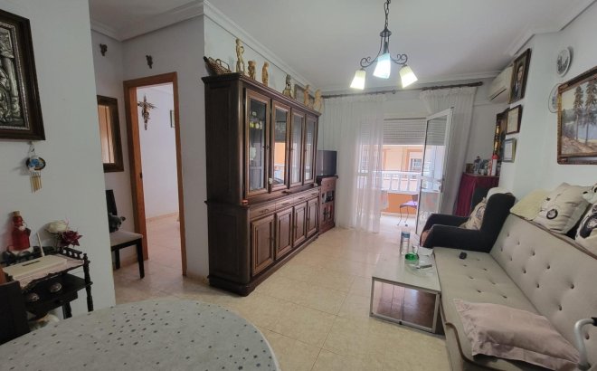Resale - Apartment -
Torrevieja - Centro