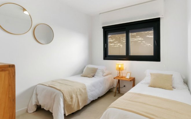 Resale - Villa -
Torrevieja - Costa Blanca