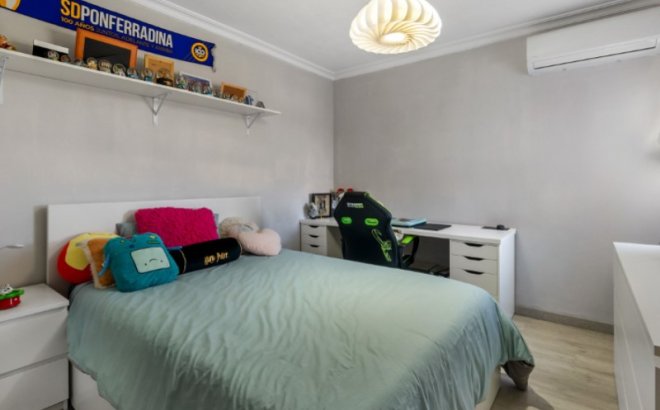 Herverkoop - Town House -
Torrevieja - Costa Blanca