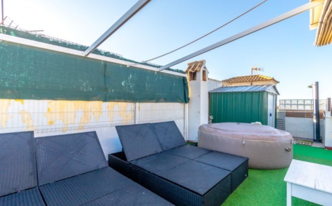 Herverkoop - Town House -
Torrevieja - Costa Blanca