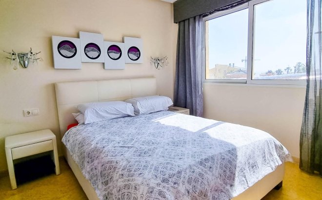 Herverkoop - Villa -
Torrevieja - Torre La Mata