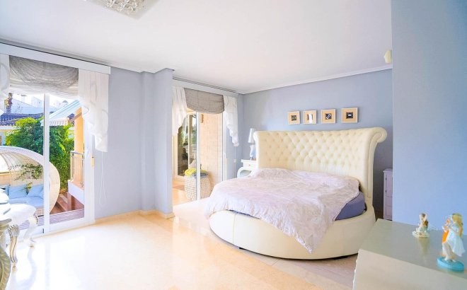 Herverkoop - Villa -
Torrevieja - Torre La Mata