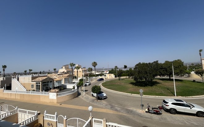 Herverkoop - Town House -
Torrevieja - Costa Blanca