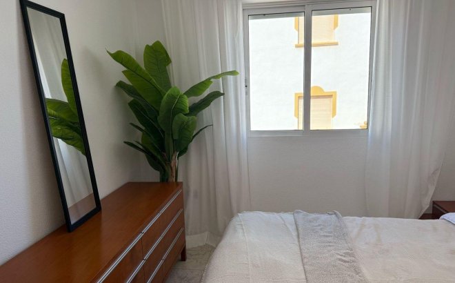 Herverkoop - Bungalow -
Torrevieja - Cañada Del Molino