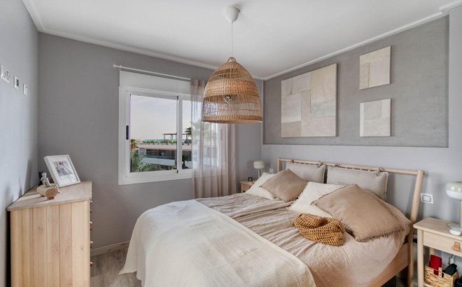 Resale - Dúplex -
Torrevieja - Los Balcones - Los Altos del Edén