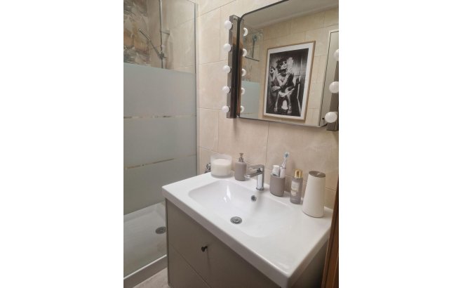 Resale - Dúplex -
Torrevieja - Los Balcones - Los Altos del Edén