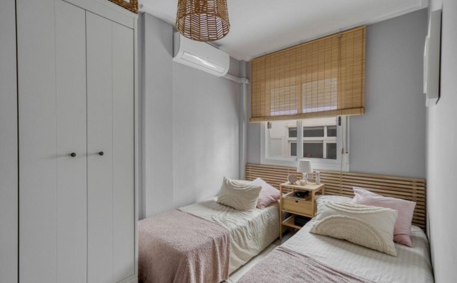 Resale - Dúplex -
Torrevieja - Los Balcones - Los Altos del Edén