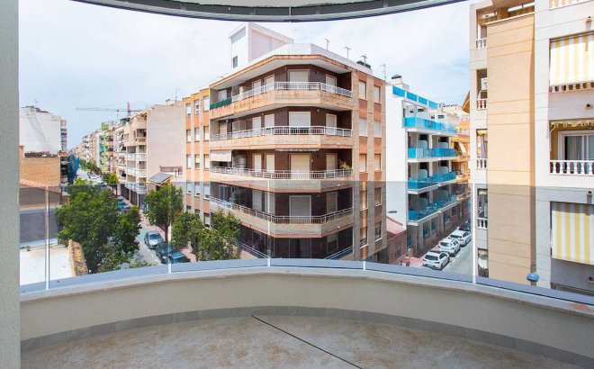 Resale - Apartment -
Torrevieja - CENTRE PLAYA DEL CURA LAS PISCINAS