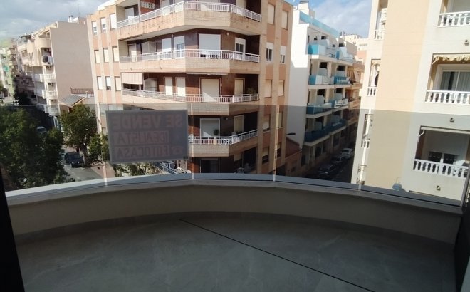 Resale - Apartment -
Torrevieja - CENTRE PLAYA DEL CURA LAS PISCINAS