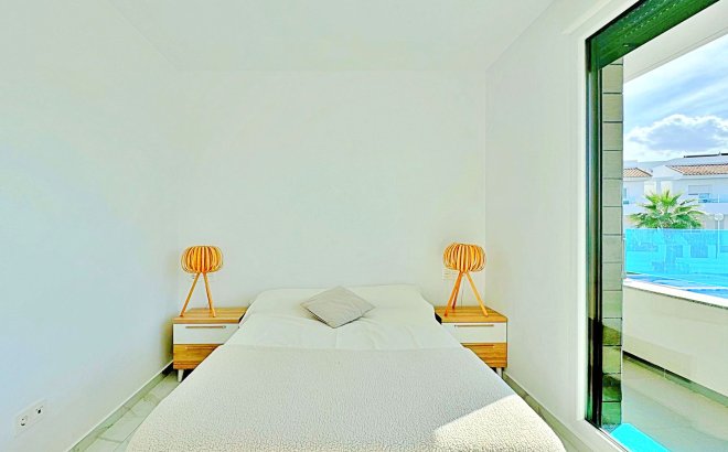 Resale - Town House -
Torrevieja - Costa Blanca