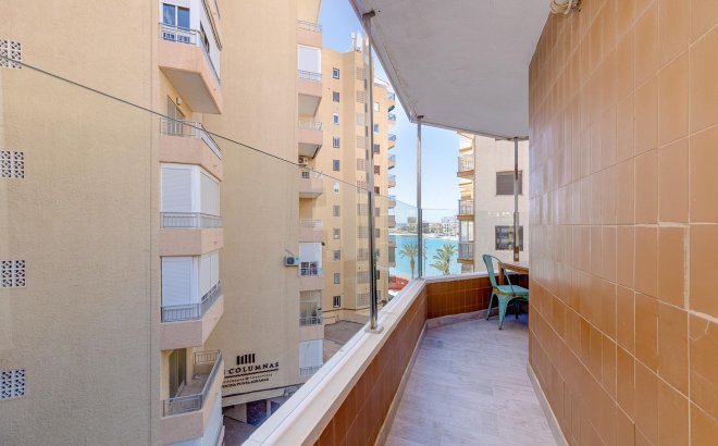Resale - Apartment -
Torrevieja - Playa del Cura