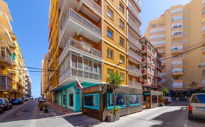 Resale - Apartment -
Torrevieja - Playa del Cura