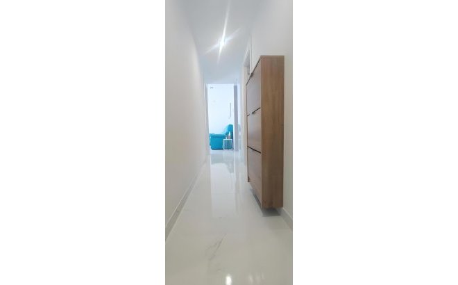 Resale - Apartment -
Torrevieja - Cabo Cervera