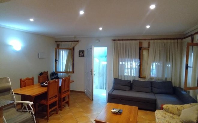 Resale - Apartment -
Torrevieja - La Mata