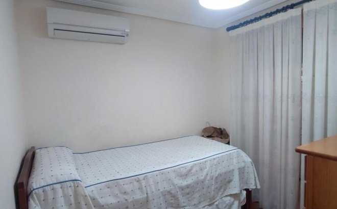 Resale - Apartment -
Torrevieja - La Mata