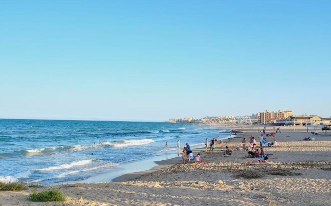 Resale - Apartment -
Torrevieja - La Mata