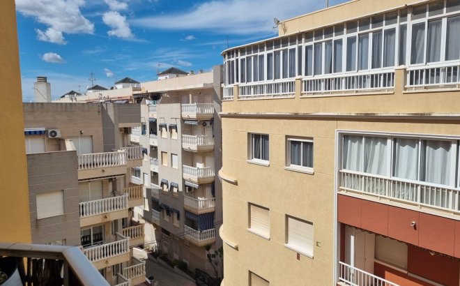 Resale - Apartment -
Torrevieja - Habaneras