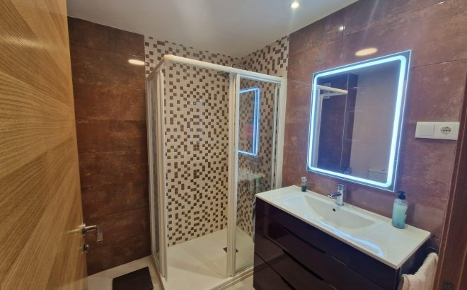 Revente - Appartement -
Torrevieja - Playa del Cura