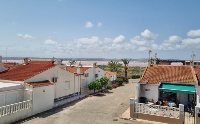 Resale - Bungalow -
Torrevieja - La Siesta - El Salado - Torreta
