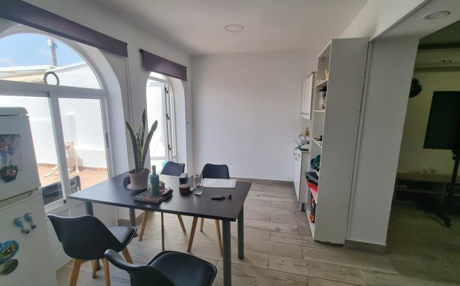 Resale - Bungalow -
Torrevieja - La Siesta - El Salado - Torreta