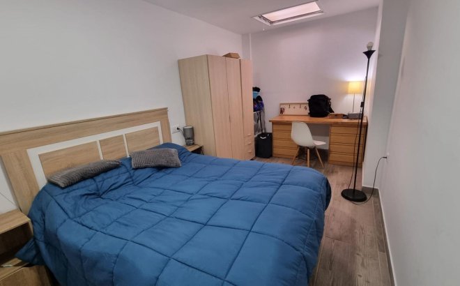 Resale - Bungalow -
Torrevieja - La Siesta - El Salado - Torreta