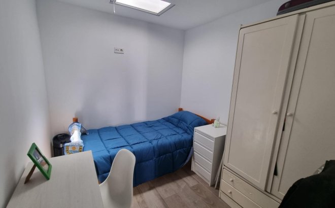 Resale - Bungalow -
Torrevieja - La Siesta - El Salado - Torreta