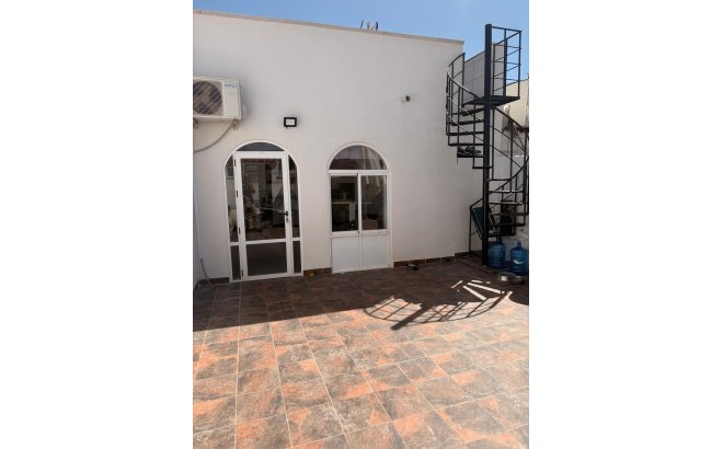 Resale - Bungalow -
Torrevieja - La Siesta - El Salado - Torreta