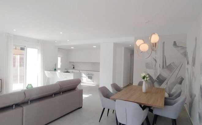 Resale - Apartment -
Torrevieja - Torreblanca