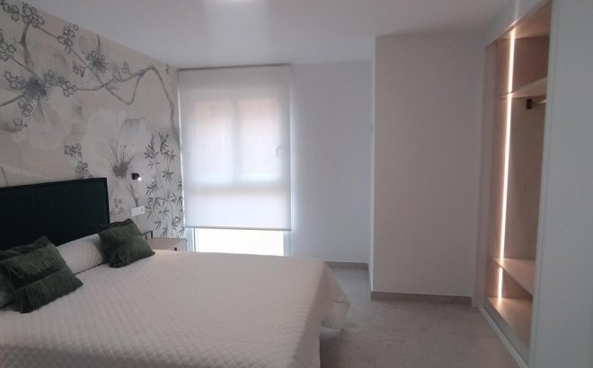 Resale - Apartment -
Torrevieja - Torreblanca
