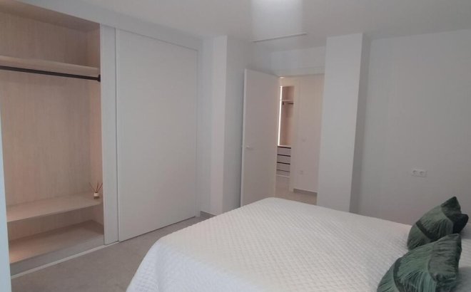 Resale - Apartment -
Torrevieja - Torreblanca