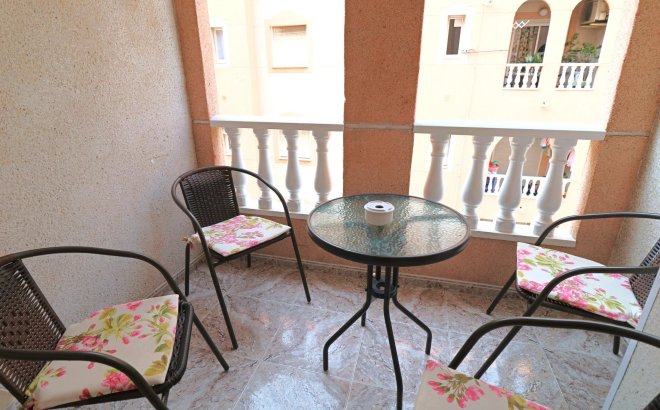 Resale - Apartment -
Torrevieja - Acequion