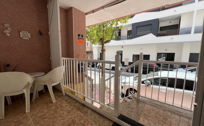 Resale - Apartment -
Torrevieja - Playa del Cura