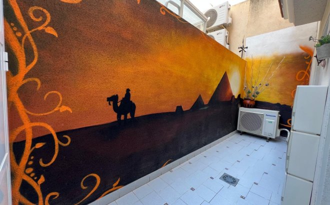 Resale - Apartment -
Torrevieja - Playa del Cura