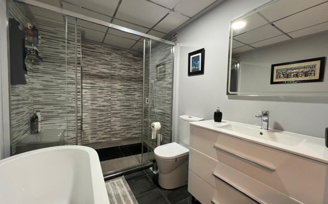 Resale - Apartment -
Torrevieja - Playa del Cura